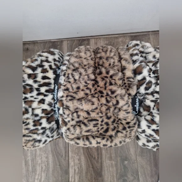 Minky Couture Leopard Print Cozy blanket - Picture 10 of 12